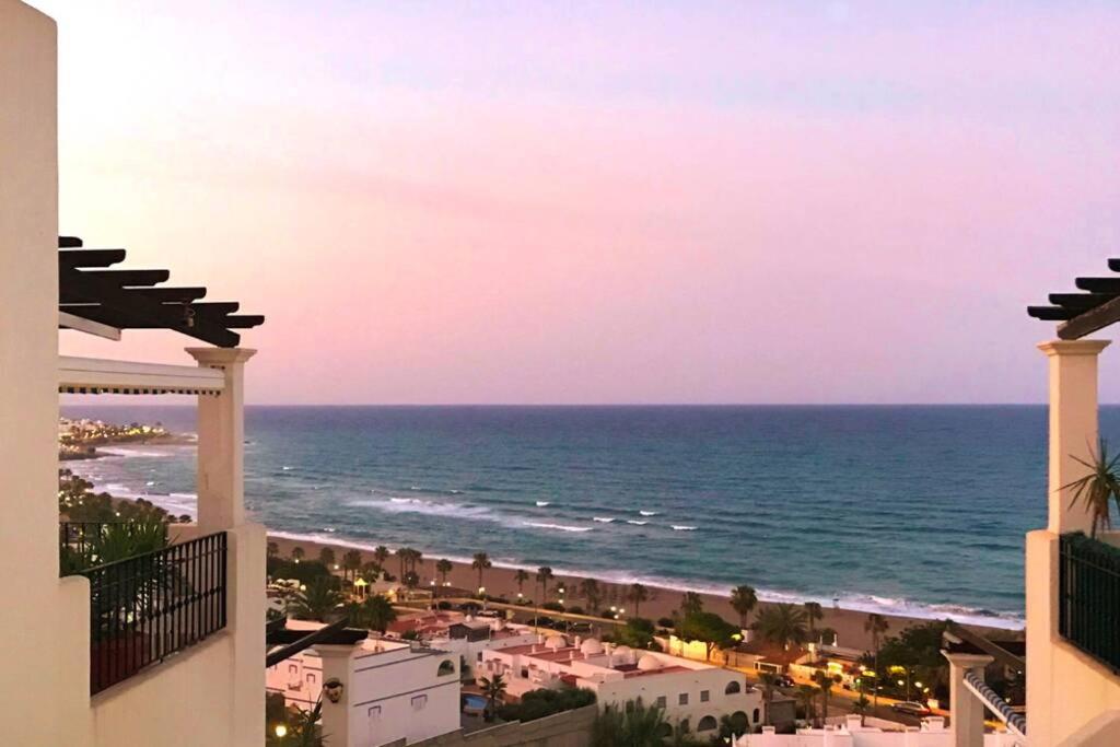 Апартаменты Penthouse With Large Terrace And Roof Solarium, With Amazing Sea Views Мохакар Экстерьер фото